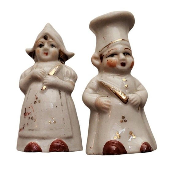 Vintage Dutch Boy Girl Salt And Pepper Shaker Set Japan 2.5" Chef - Picture 1 of 16